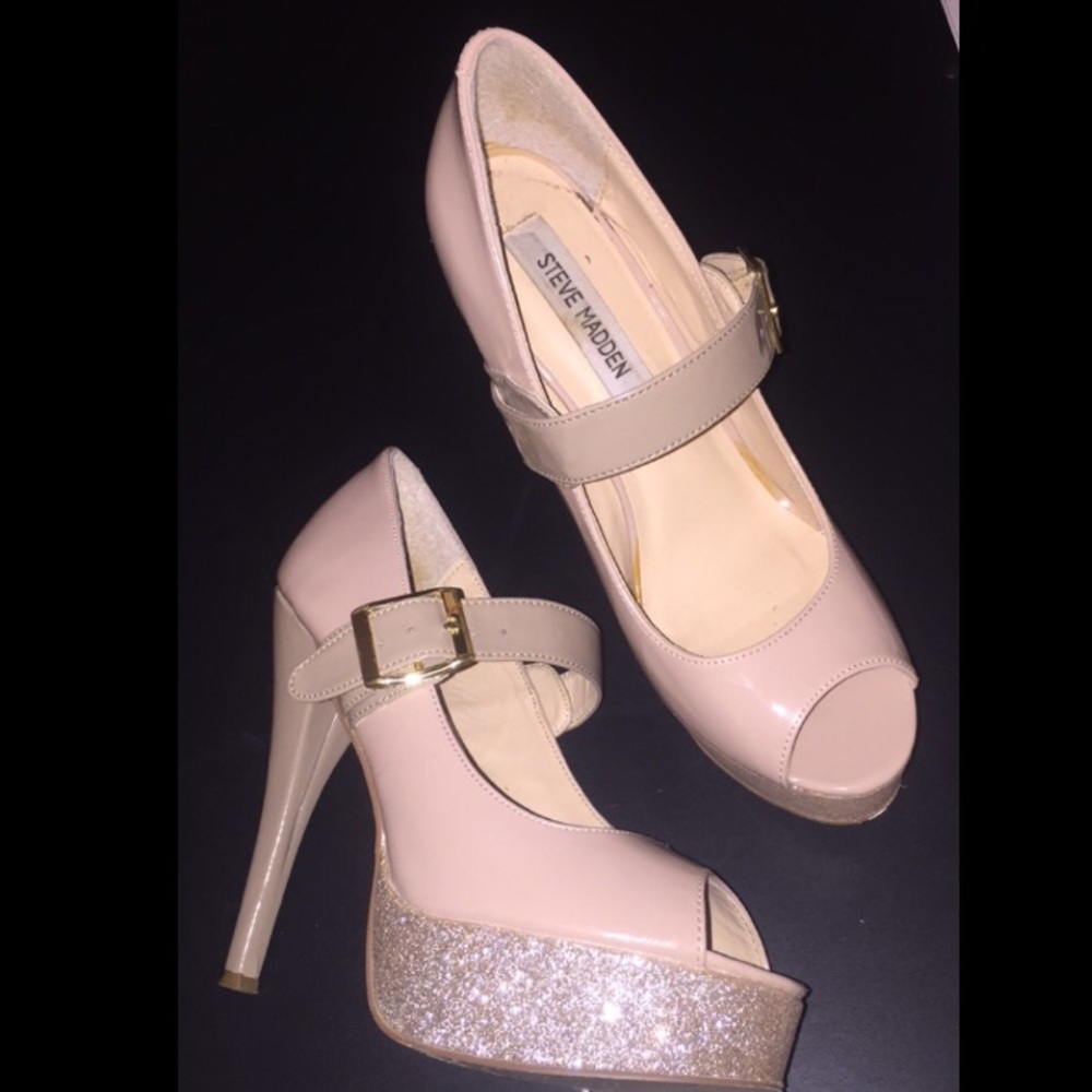 Steve Madden Nude and sparkly platform heels! - Picture 4 of 8